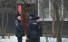 На юго-западе Москвы мужчина взял в заложники девушку