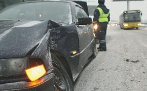 Под Белгородом столкнулись 14 машин и автобус