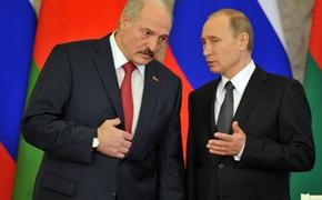 Лукашенко поздравил Путина с Днем единения народов