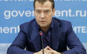 Песков прокомментировал заявления Навального о доходах Медведева