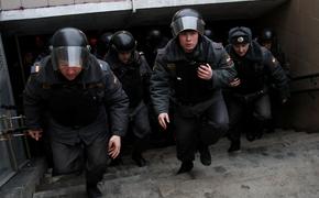 После терактов в петербургском метро власти перекрывают улицы в районе взрывов