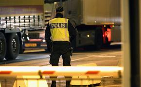 Опубликовано видео с места наезда грузовика на людей в Стокгольме (ВИДЕО)