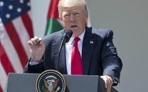 Трамп поздравил американских военных с ударом по Сирии