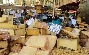 По мнению швейцарских специалистов, употребление сыров может быть опасно