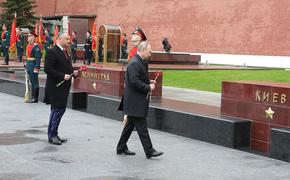Президент Молдавии  был одним из иностранных лидеров на параде в Москве