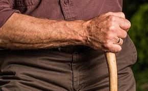 Как пожилому человеку можно избежать возрастных заболеваний