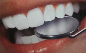 Уникальный состав для зубного ополаскивателя создали ученые из России
