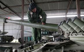 В Киеве рассказали о нелегальных закупках запчастей для военной техники у России