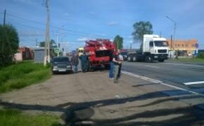 В Собинском районе в ДТП погибли водитель "Мерседеса" и его пассажирка