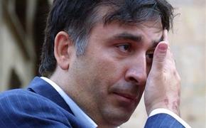 Саакашвили потребовал у Порошенко 50 евро за облитую зеленкой футболку