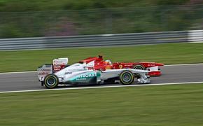 Пилот "Формулы-1" Льюис Хэмилтон выиграл Гран-при Великобритании