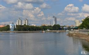 Противники Храма-на-воде в очередной раз "обнимут" Городской пруд