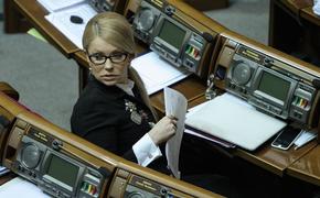 Тимошенко пришла на помощь пытающемуся вернуться на Украину Саакашвили