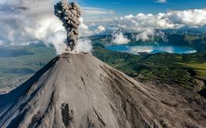 Итальянская семья упала в кратер вулкана и погибла