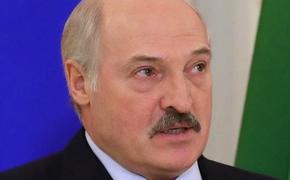 Глава Белоруссии Лукашенко не планирует приезжать в РФ на учения "Запад-2017"