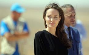 Анджелину Джоли взбесил вопрос о разводе с Питтом