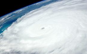 Разрушительный ураган «Пилар» приближается к Мексике