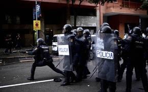 В Каталонии в столкновении с полицейскими пострадали несколько десятков человек