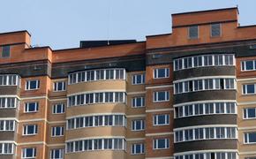 В Санкт-Петербурге рабочий сорвался с высоты 11 этажа из-за неисправности троса