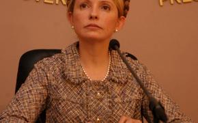 Тимошенко  призвала Порошенко  "отрубить себе руку"