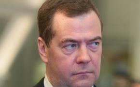 Медведев поддержал идею оплаты ЖКХ в обход управляющих компаний