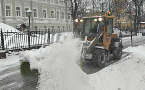 Активная борьба с гололедом началась на дорогах Москвы