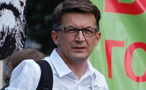 Блогер Адагамов, находящийся в розыске, вошел в предвыборный штаб Собчак