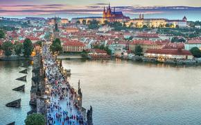 Информации о пострадавших россиянах при обрушении моста в Праге нет