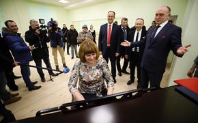 РМК подарила фортепиано Yamaha школе искусств в Карабаше