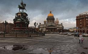 Видео дрифтующего "мажора" у Исаакиевского собора в Петербурге изучает полиция