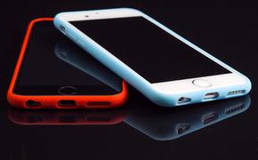 Граждане России намерены судиться с  компанией Apple из-за замедления работы смартфонов