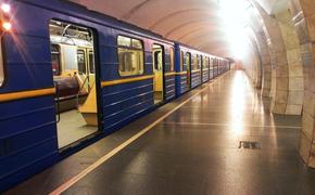 Женщина упала под поезд столичного метро на зеленой ветке