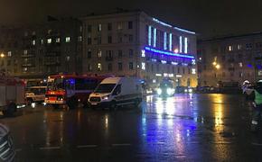 В Москве в ДТП на Волгоградском проспекте попали BMW,  Chrysler и еще 2 машины