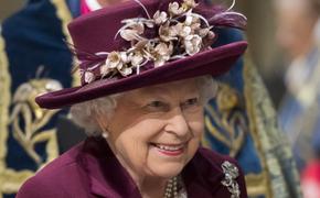 Британская королева официально одобрила брак внука с американской актрисой