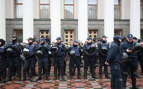 В центр Киева стянуты вооруженные нацгвардейцы