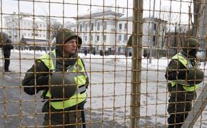 Здание российского генконсульства в Киеве забросали яйцами националисты