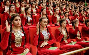 Что можно президенту, нельзя дамам, блондинки и бикини запрещены в Туркменистане