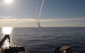 Минобороны обнародовало видео запуска ракет "Булава" из подводного положения