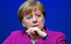 Футбол и беженцы добивают Меркель