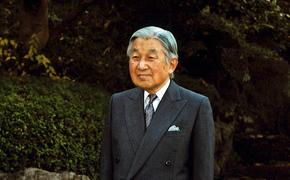 Император Японии изменил планы, чтобы не отвлекать полицию во время бедствия