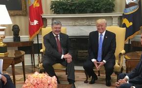 Трамп поздравил Порошенко с Днем независимости Украины