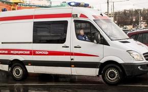 Видео: Hummer врезался в карету скорой помощи в Замоскворечье