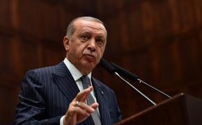 Эрдоган провел переговоры с Помпео в аэропорту Анкары