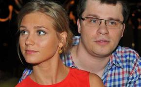 Кристина Асмус опубликовала фото подросшей дочери