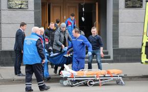 Родственников устроившего взрыв в здании ФСБ подростка допрашивают следователи