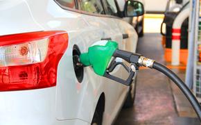 Госрегулирования цен на бензин не будет, заявили в правительстве
