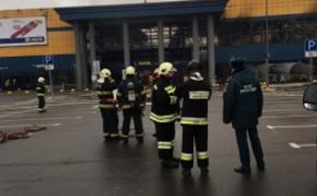 Очевидцы сообщили детали пожара в гипермаркете "Лента" в Петербурге