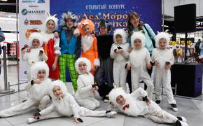 Юные артисты поздравили Деда Мороза с праздником