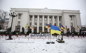 Оглашен сулящий распад Украины сценарий сохранения у власти Петра Порошенко