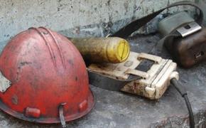 В Якутии произошло обрушение на шахте, под завалами остаются люди